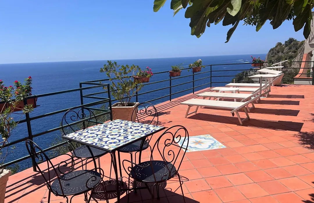 Villa Carmela-1